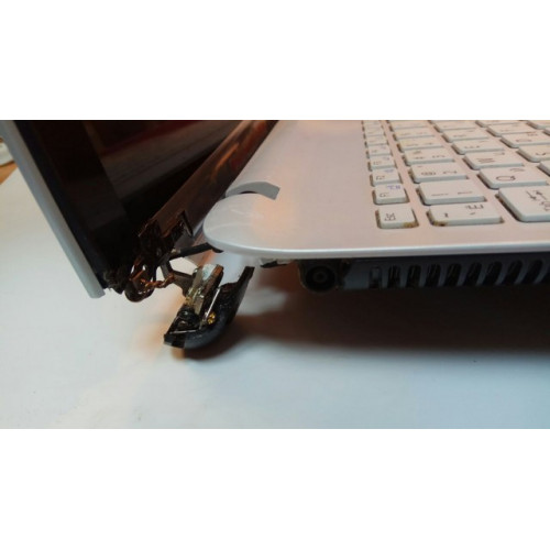 Ремонт корпуса ноутбука